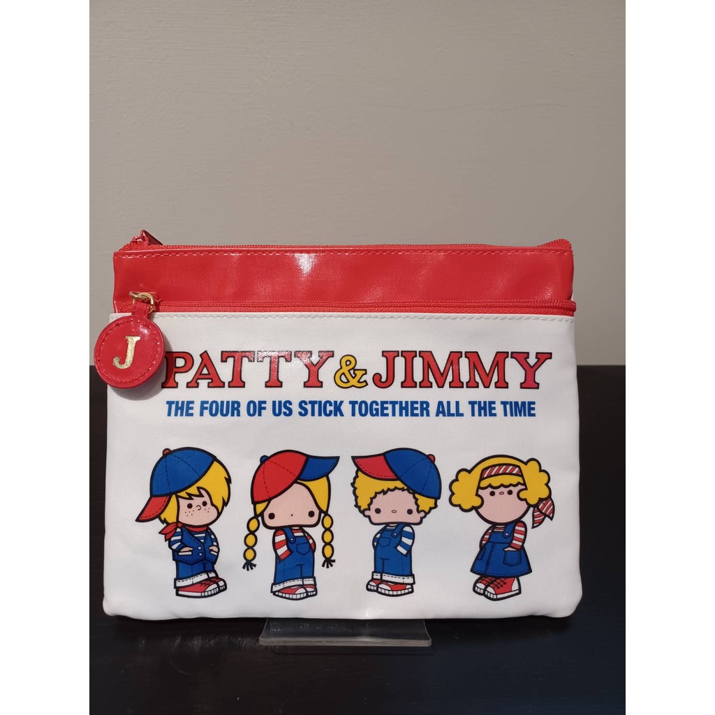 Patty &amp; Jimmy 三麗鷗  ♥日本正品♥  Patty &amp; Jimmy及朋友圖案  拼接PVC防水  扁包