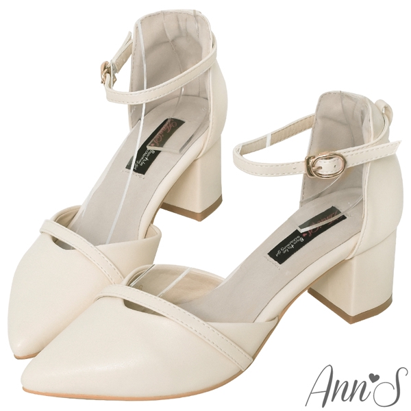 Ann’S柔美心動-造型斜帶顯瘦繞踝粗跟尖頭鞋-白