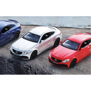 「車苑模型」裕豐 1:32 Benz C63 S AMG 轎車聲光迴力開門模擬合金模型