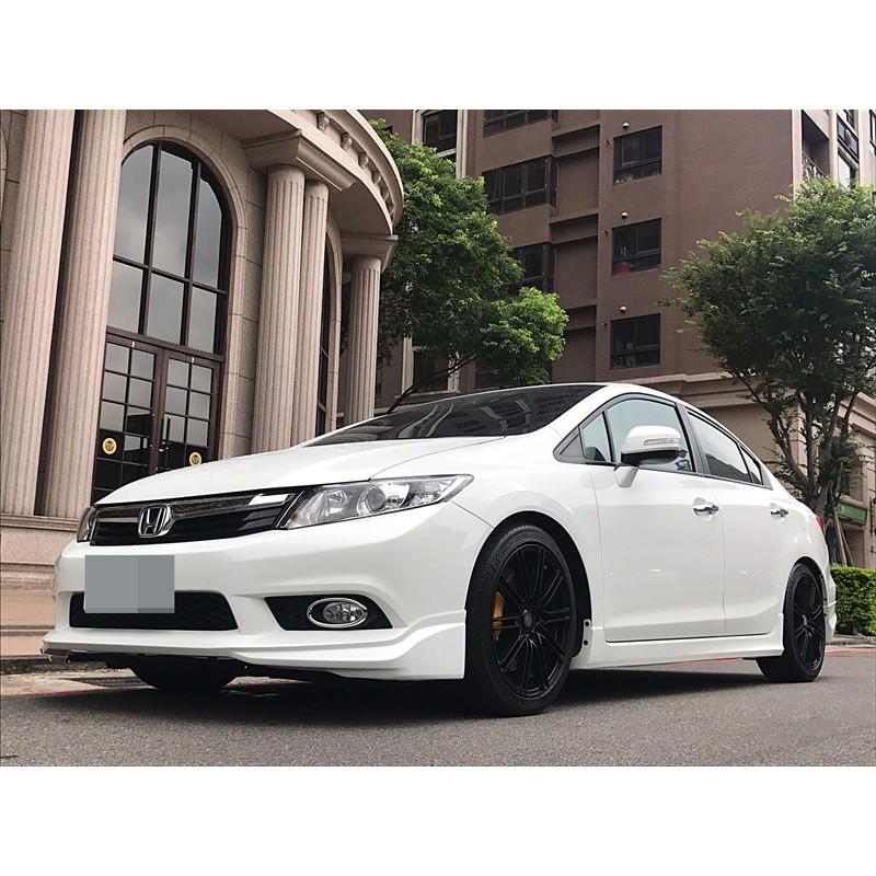 ２０１３年 CIVIC K14 極速鋼砲 氣氛精改！頂級VTI-S版！滿配高清大螢幕！全額貸款沒問題！配合我就讓你過件