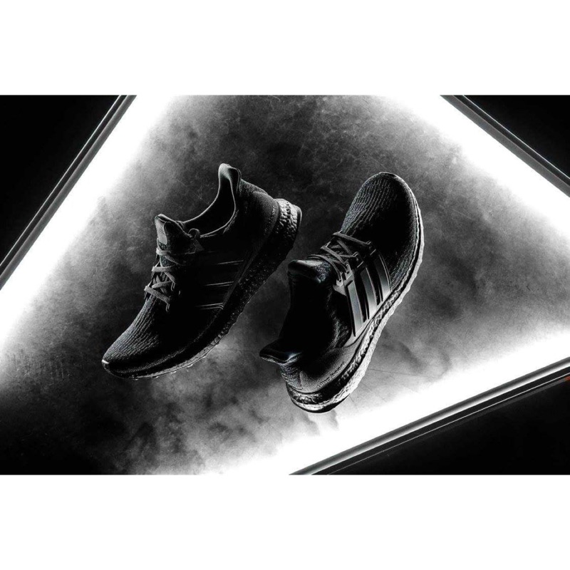 adidas ultra boost triple black 2.0