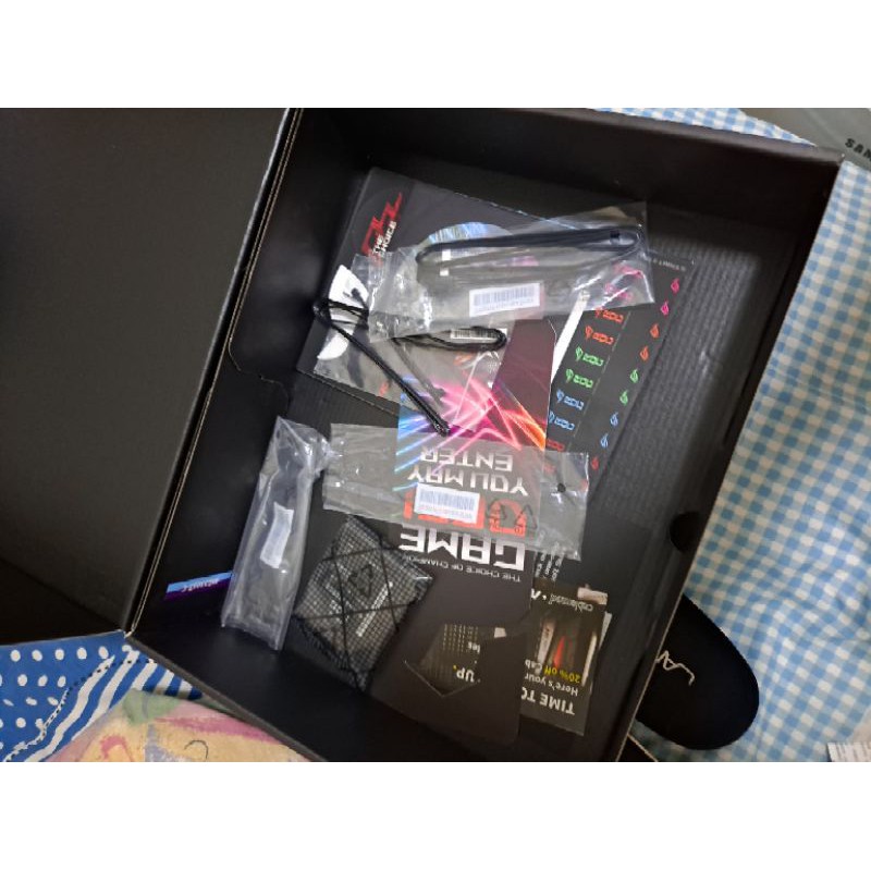 ASUS ROG X470F二手 有彩盒