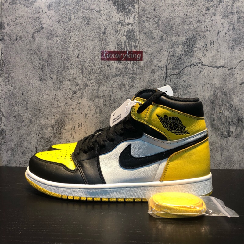 jordan 1s yellow toe