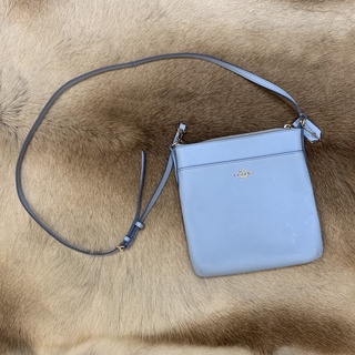 【COACH】二手包 水藍 經典馬車LOGO 素面 防刮皮革 斜揹包 水藍色 精品包 保證正品 二手