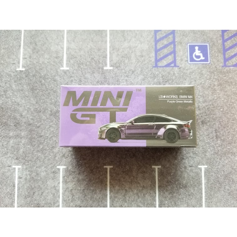 MINI GT 1/64 LB★WORKS BMW M4 Purple-Green Metallic RHD