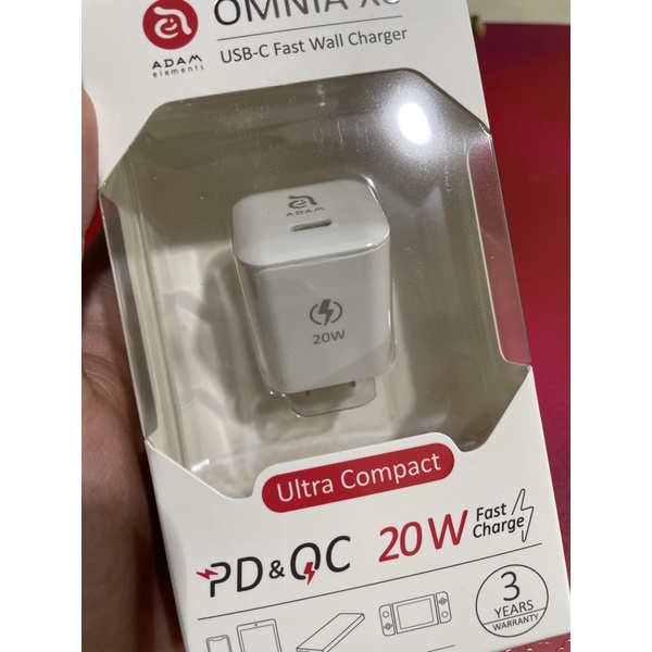 亞果 OMNIA xe usb-A258 PD / QC 3.0 20w 極小型快充電源供應器