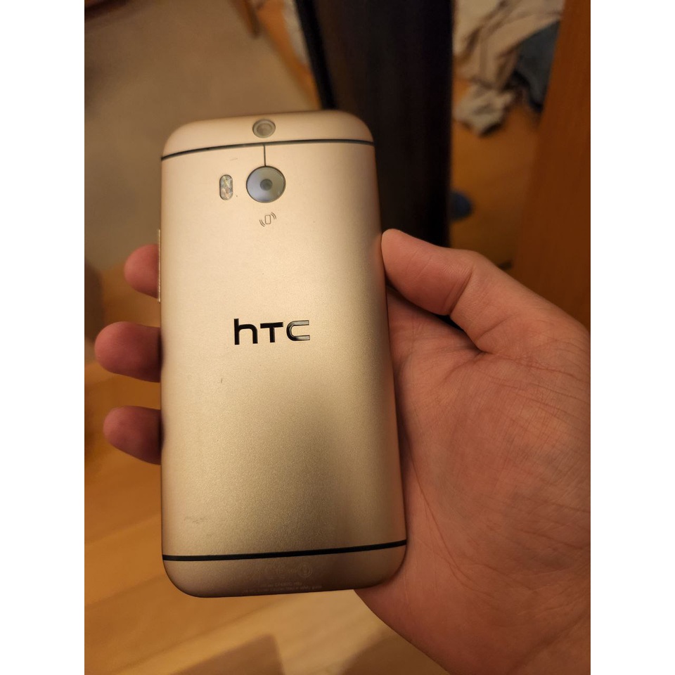 HTC M8  旗艦機 16G 金 二手 零件機 音量鍵分離 功能正常 附送手機殼