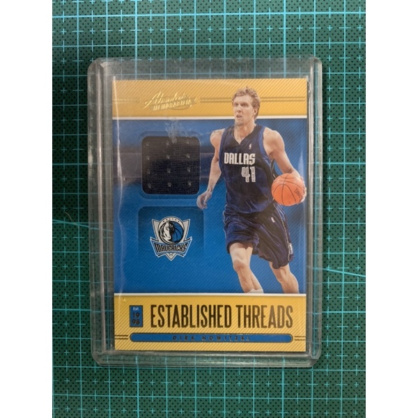 2020-21 panini absolute 小牛 獨形俠 傳奇巨星 Dirk Nowitzki 球衣卡