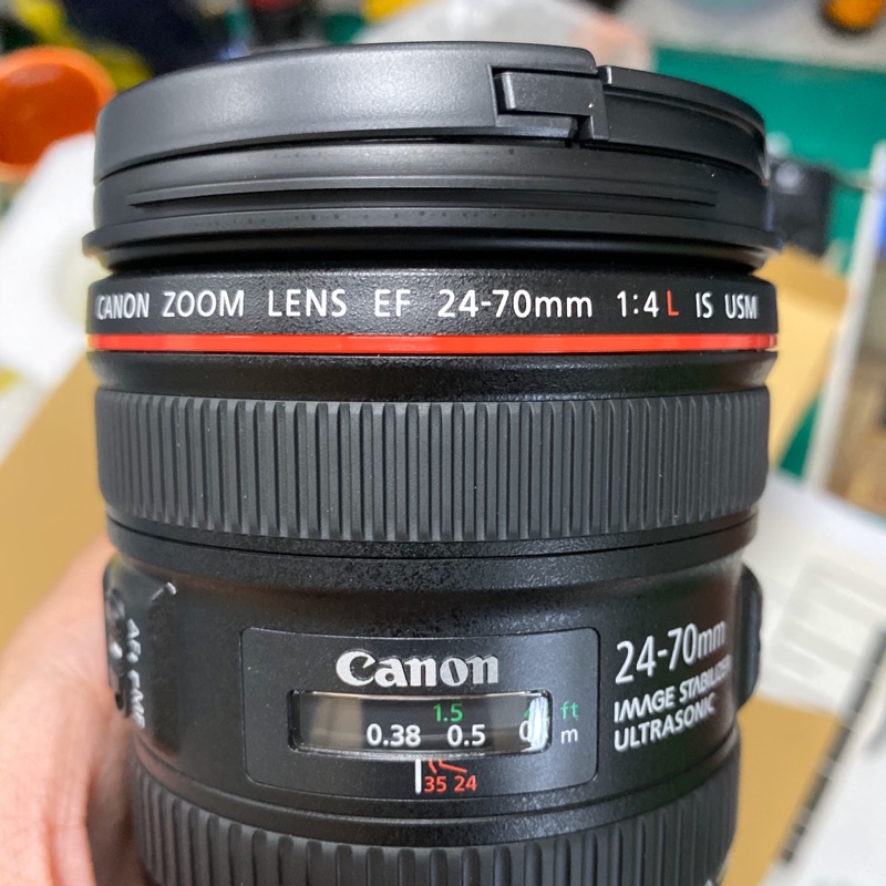 Canon EF 24-70mm f4 用沒幾次95成新