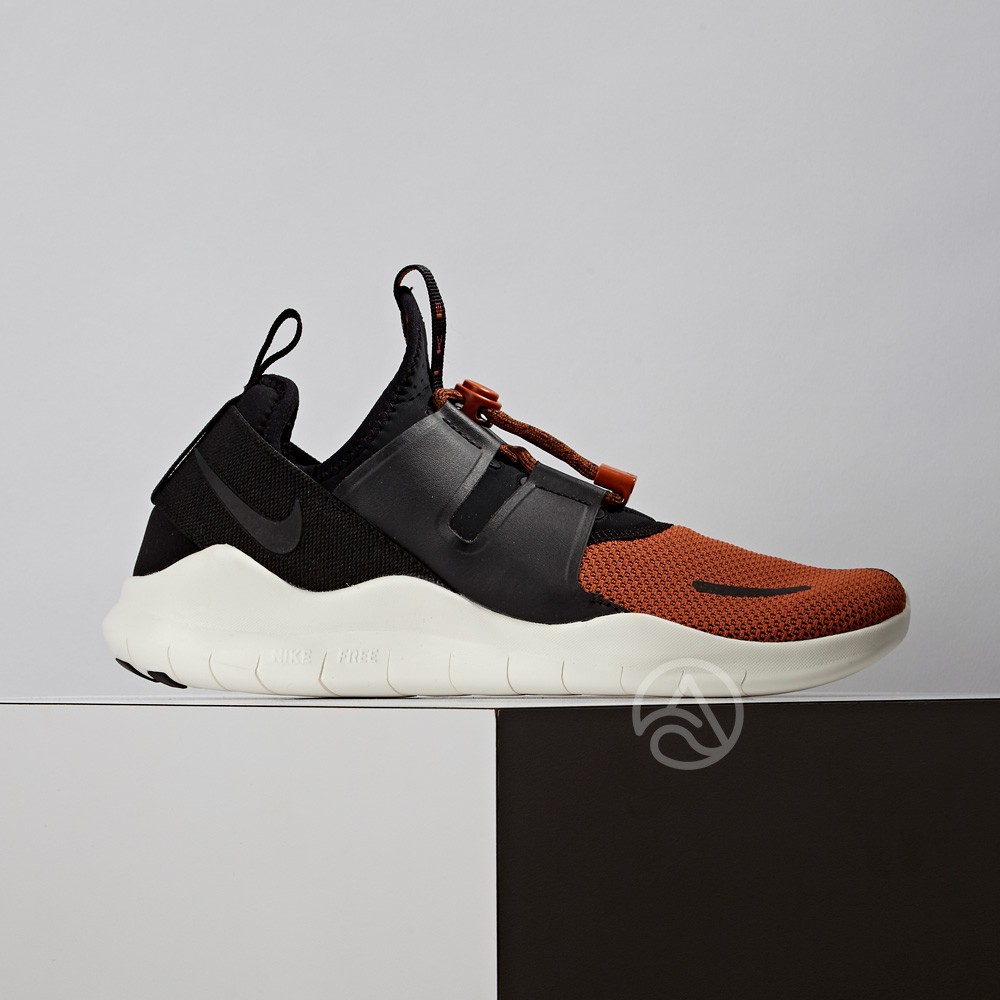 nike free run cmtr 2018