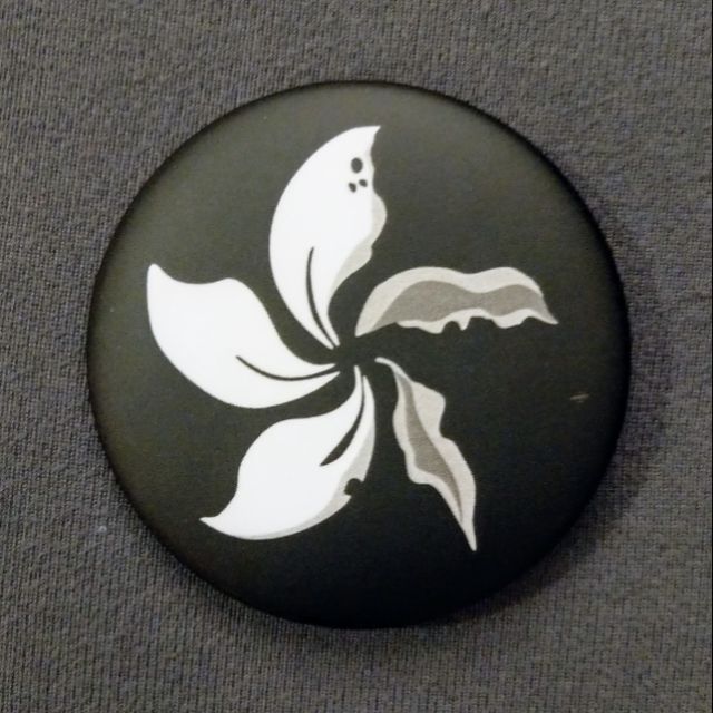 黑洋紫荊旗 香港旗 反送中 反對港版國安法 光復香港 時代革命 五大訴求缺一不可 胸章