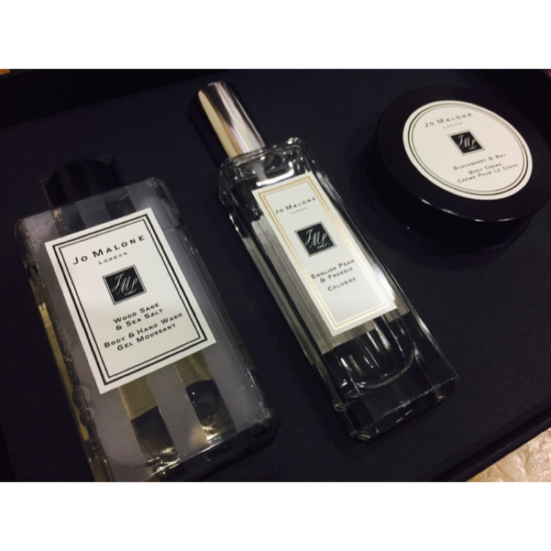 jo malone 英國梨香水30ml+海鹽與鼠尾草沐浴乳100ml+藍莓與月桂葉身體乳50ml