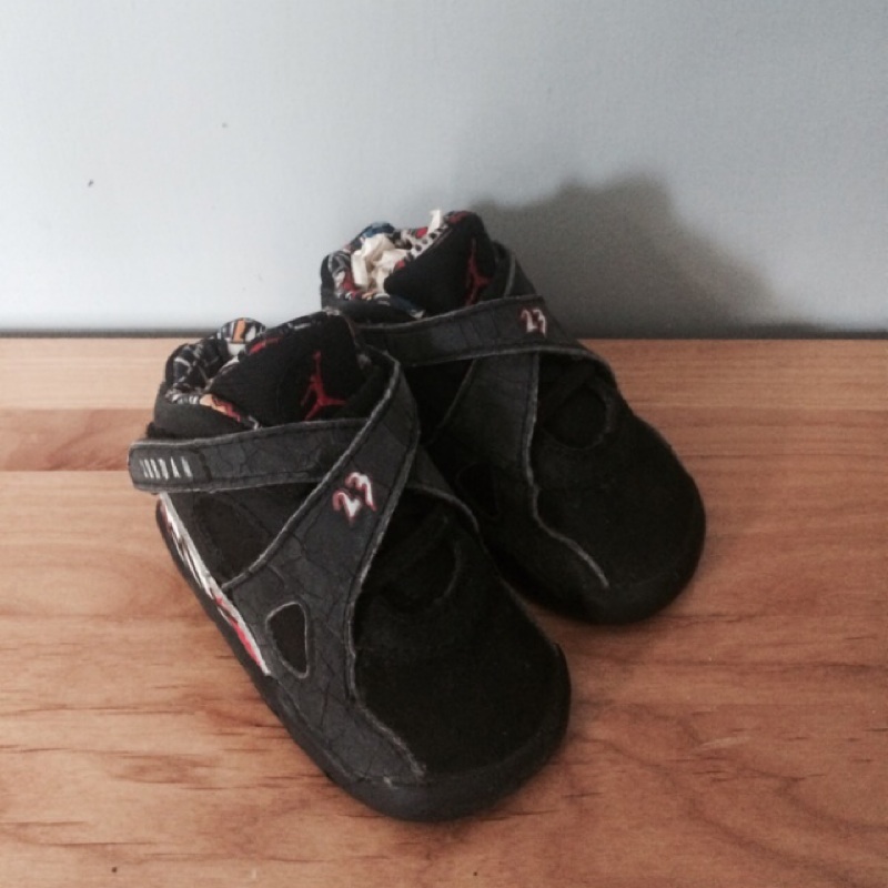 Jordan 8代黑紅 2.5c