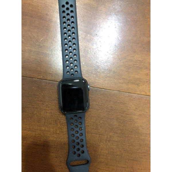 Apple Watch s4 Nike版40mm
