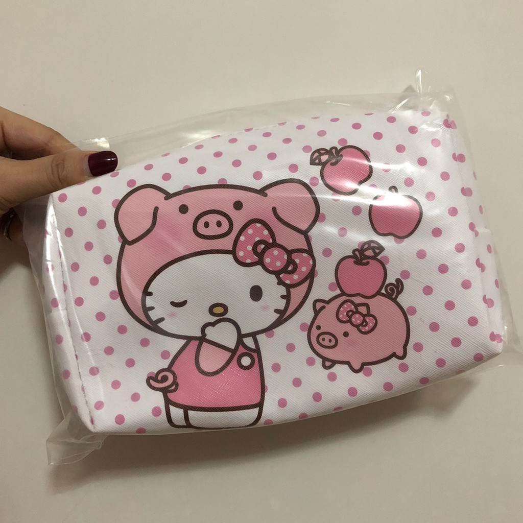 全新【Hello Kitty】《7-11福袋限定》豬年化妝包-點點款