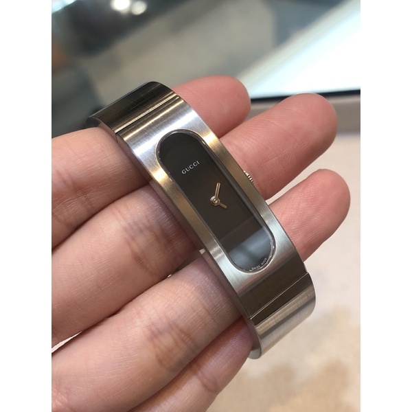 N新上架(二手)Gucci-黑面兩針細長全鋼手環錶-0027815-2400S