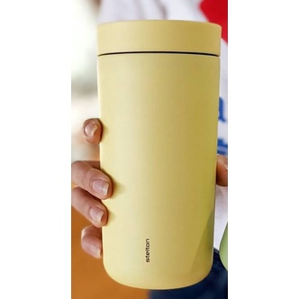 家樂福 丹麥美學 stelton 保溫杯(400ML檸檬黃)