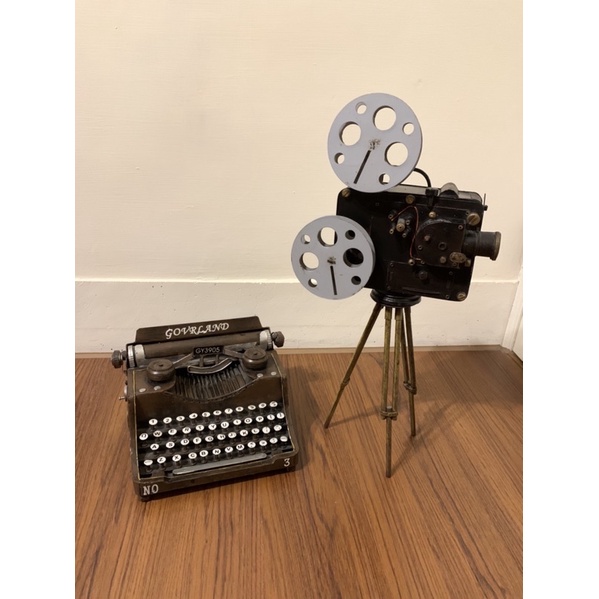 復古打字機、攝影機擺件