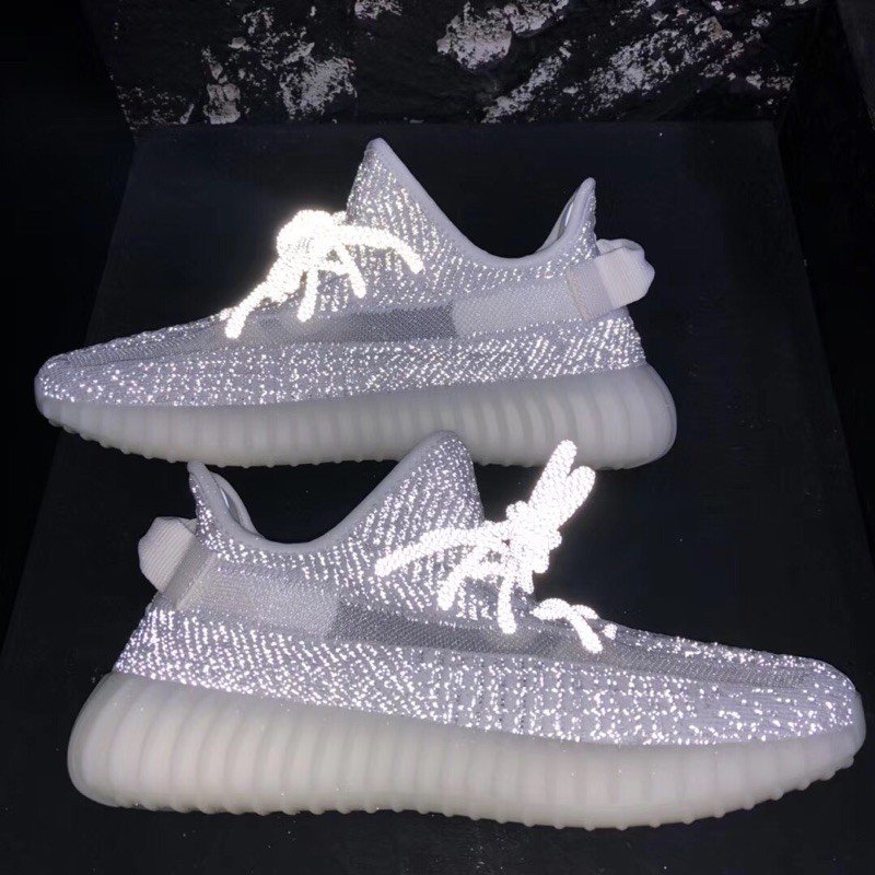 yeezy 350 v2 black reddit