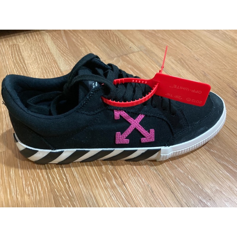 Off-White 鞋子