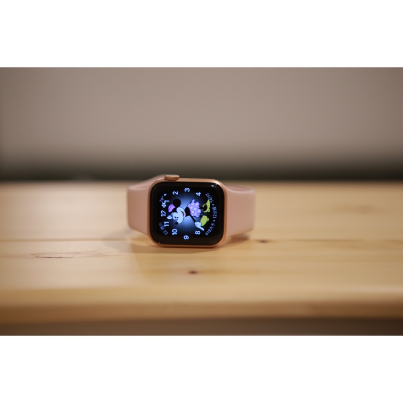 二手Apple Watch S5 GPS版 40mm 沙粉色