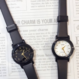 韓國版CASIO小圓錶金屬感的設計與橡膠錶帶完美的搭配黑色復古白色氣質 日本機芯 不鏽鋼抗水