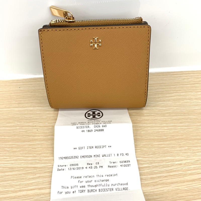 全新現貨在台） TORY BURCH 短夾TB 防刮零錢袋短夾/零錢包/錢包（卡其色） | 蝦皮購物