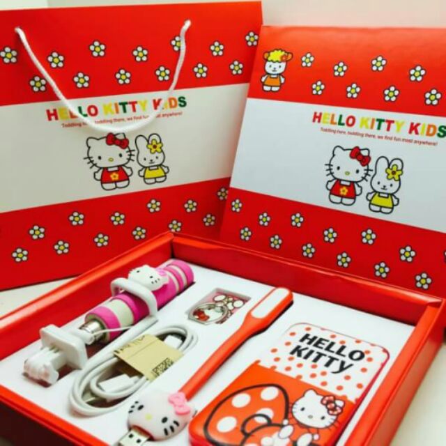 Hello Kitty  多啦a夢 行動電源禮盒