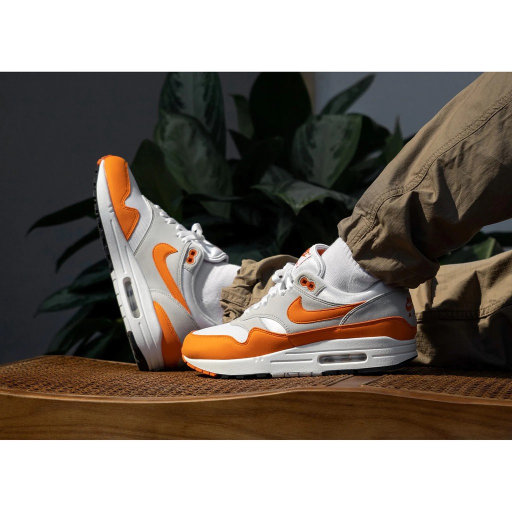 nike air max 1 orange and white