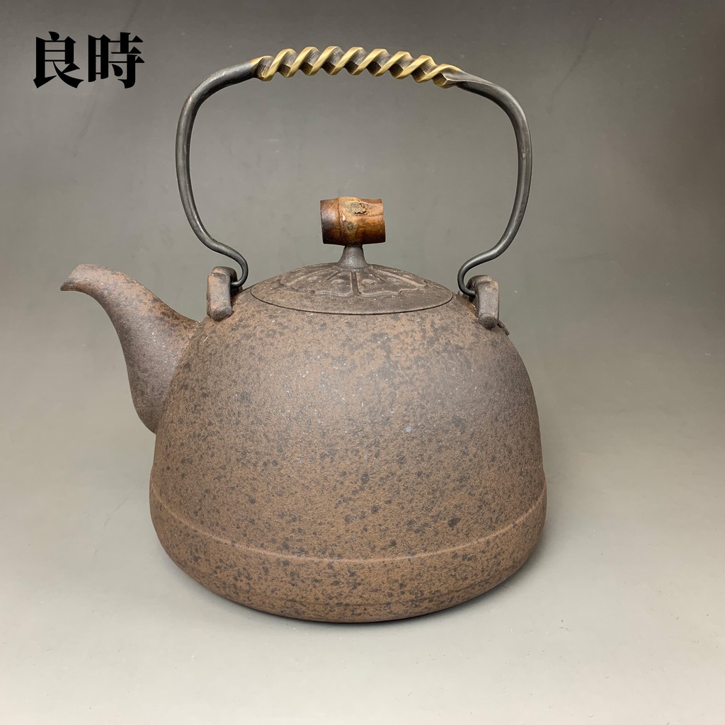 台灣製造 鐵岩燒鐵斑煮水壺 煮茶壺 1300cc 直火煮水壺耐火土 陶瓷煮水壺 煮水回甘