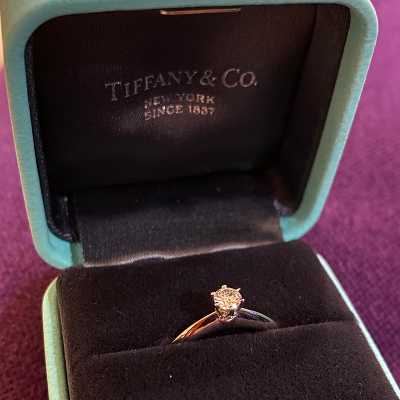 Tiffany Co 18分鑽戒全新高潔淨度f Vvs1 等級 北部專櫃面交 蝦皮購物