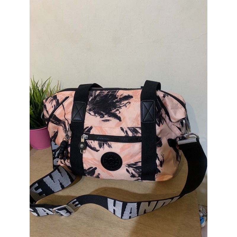 專櫃正品kipling珊瑚花潑墨mlnl側肩提背袋 蝦皮購物