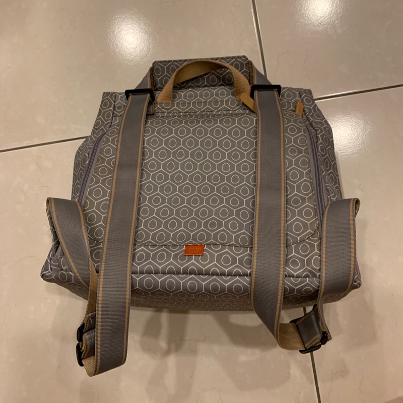 英國pacapod 輕鬆育兒多功能分類時尚媽媽包lewis 後背媽媽包肩背媽媽包大容量 蝦皮購物