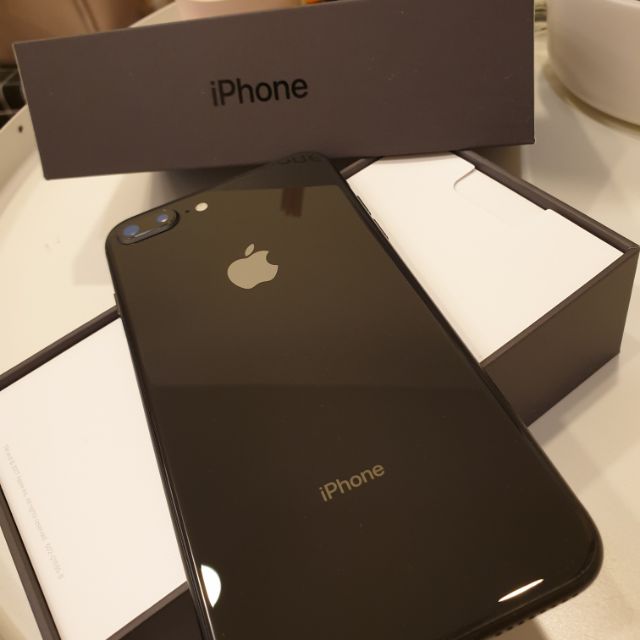 iPhone8plus 256G太空灰( 9.9成新）