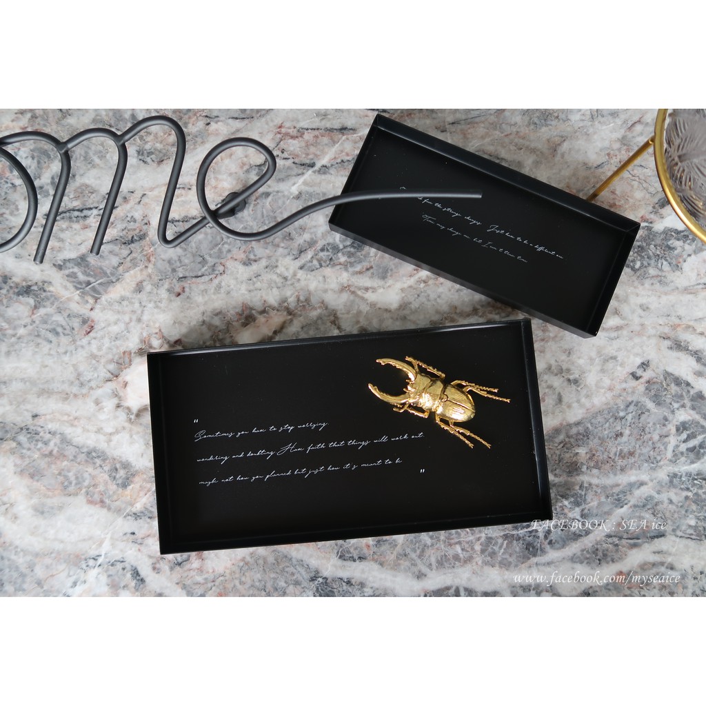 純手工製作英文雕刻不銹鋼黑色磨砂雕刻英文方形玄關裝飾托盤文具收納茶盤收納盤飾品盤裝飾擺盤糖果甜點盤蠟燭是品擺放裝飾盤