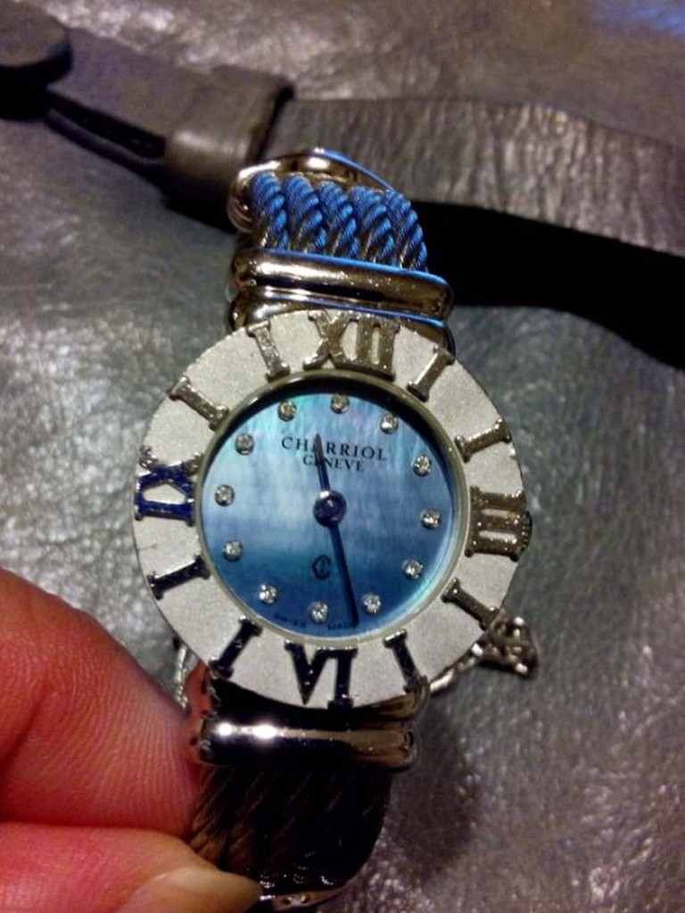~櫻花雨~真品 夏利豪 CHARRIOL 鑲鑽 羅馬數字浮刻 藍色珍珠母貝面 鑲鑽鋼索 925純銀錶面 手環式錶帶