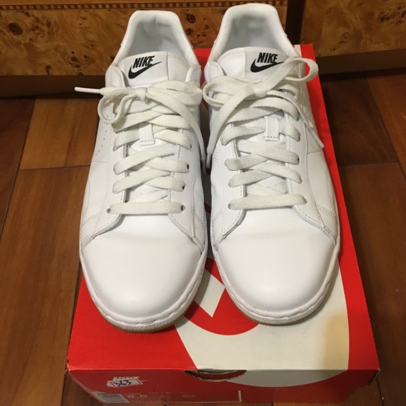 Nike 全白百搭板鞋 韓系風格 W TENNIS CLASSIC ULTRA LTHR 725111-102