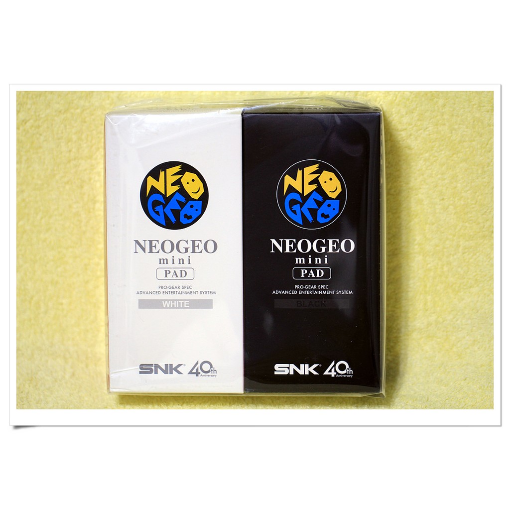 全新 日本SNK原廠品 NEOGEO mini 專用外接手把 SNK (NEOGEO mini PAD) 黑+白 兩隻