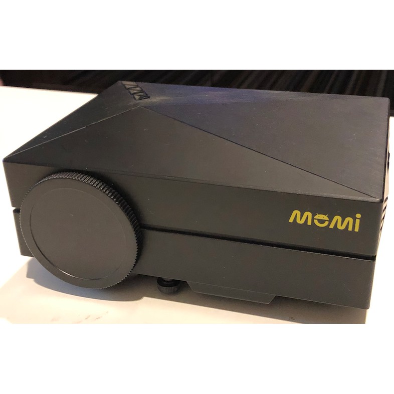 MOMI 摩米 X800 行動投影機