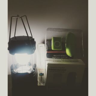 3合1組合包~LED露營燈，行動電源+超質感無線按摸器+輕巧型自拍神器