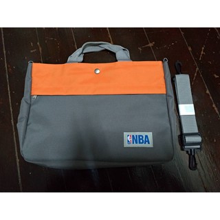 【全新】NBA公事包/筆電包/手拿包/側背包/肩背包(國泰金融集團與NBA合作)
