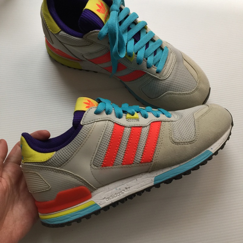 Adidas zx700