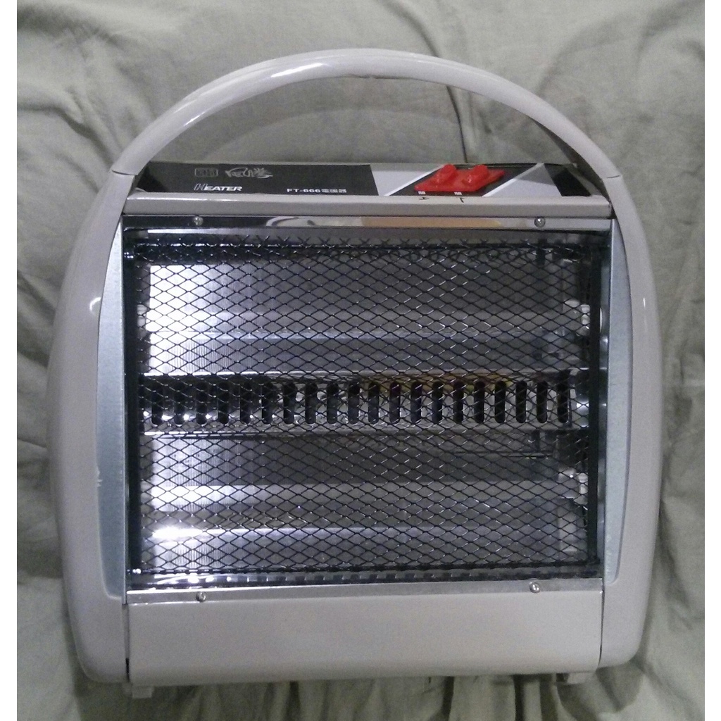 手提式 石英 電暖器  110V  台灣製造 電熱器 輕巧 攜帶方便 馬上開馬上熱 400W+400W