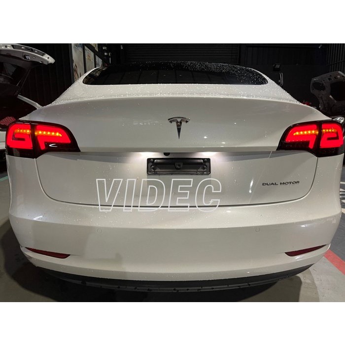 巨城汽車 特斯拉 MODEL 3 MODEL Y 燻黑款 GP式樣光柱 LED尾燈流水式方向燈功能 台灣製 保固一