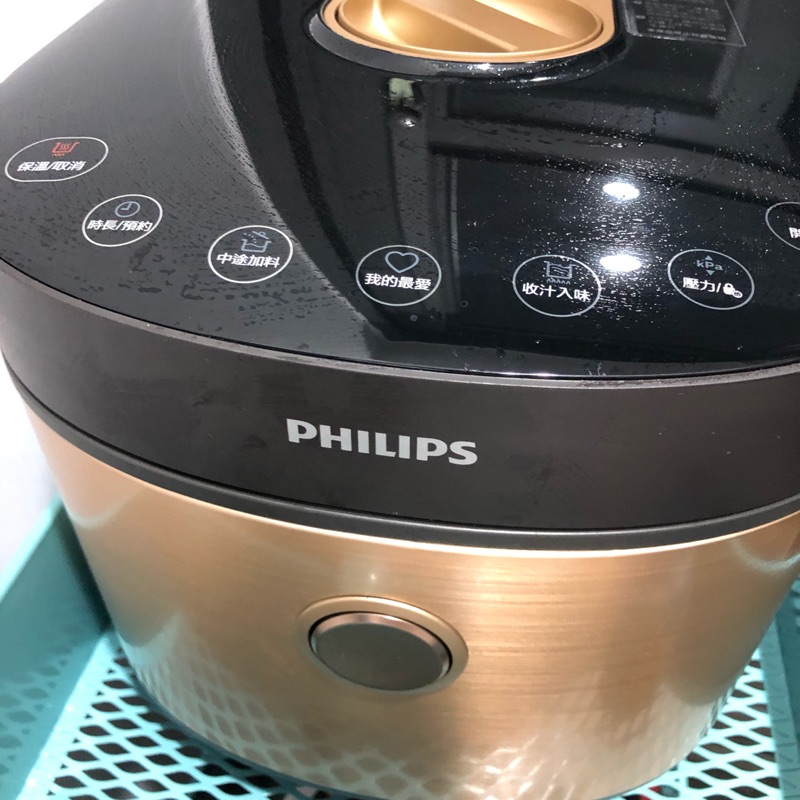 近全新飛利浦萬用鍋hd2195 金小萬含運6500 蝦皮購物