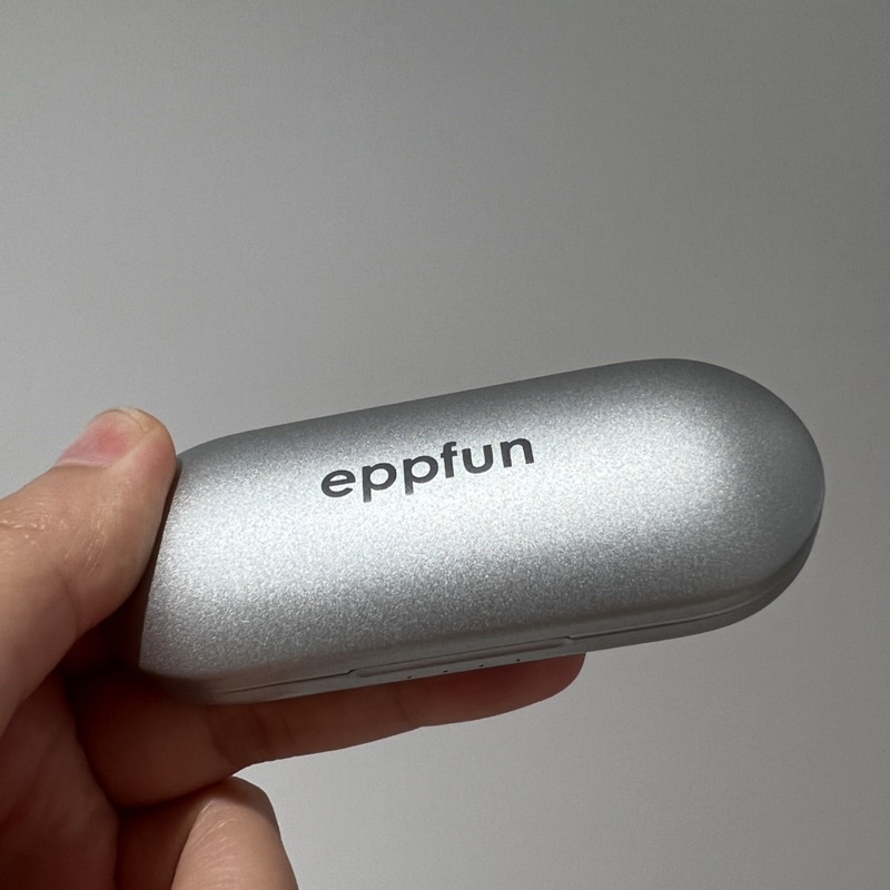 二手狀態新便宜賣 EppFun Cute Meet 300 半入耳式真無線耳機 零感耳塞 太空灰 輕薄金屬質感 快速出貨