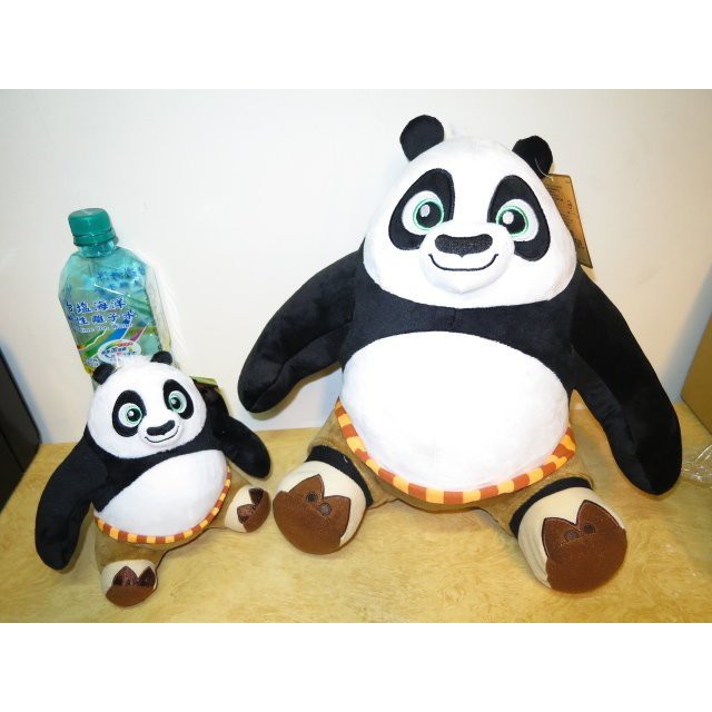 ///可愛娃娃///~6吋可愛的Kung Fu Panda~功夫熊貓3~阿波坐姿絨毛娃娃~造型精美---約16公分
