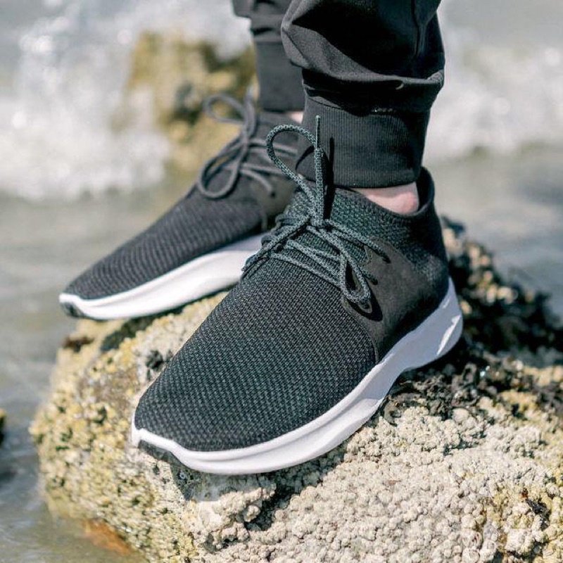 加拿大品牌 Vessi 全球第一款  100％防水針織運動鞋 MIT製造 防水鞋 針織鞋（無鞋盒 ）活動期間免運費！！🥵