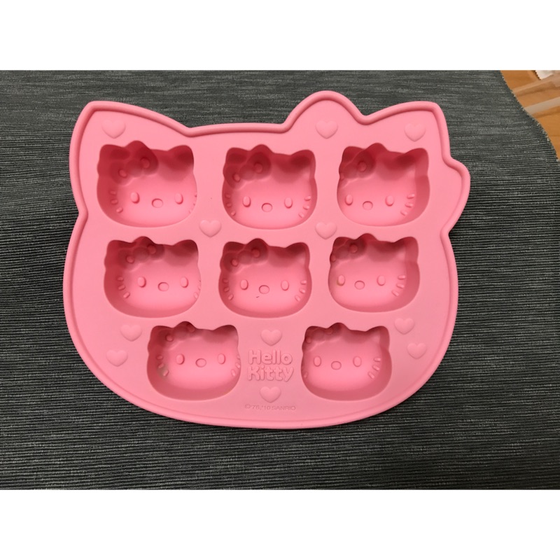 二手矽膠Hello Kitty 多孔皂模