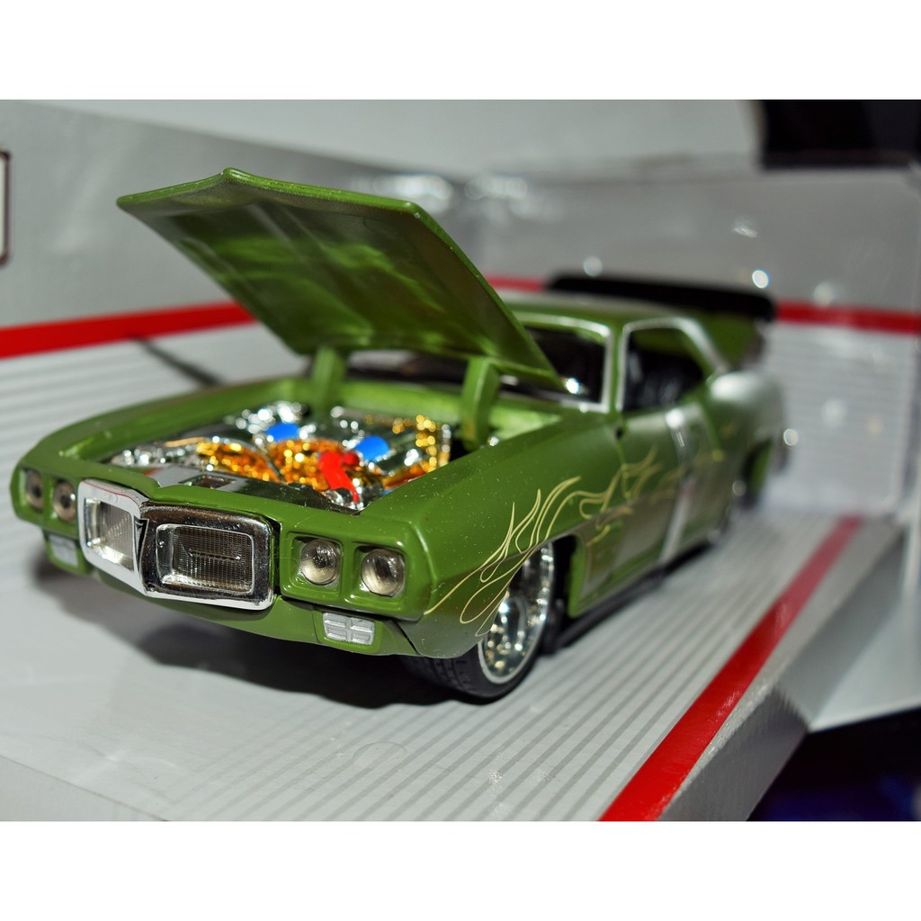 {絕版倉庫} 1:24 火鳥 1969 PONTIAC FIREBIRD 僅有一台 動作請快!!!!